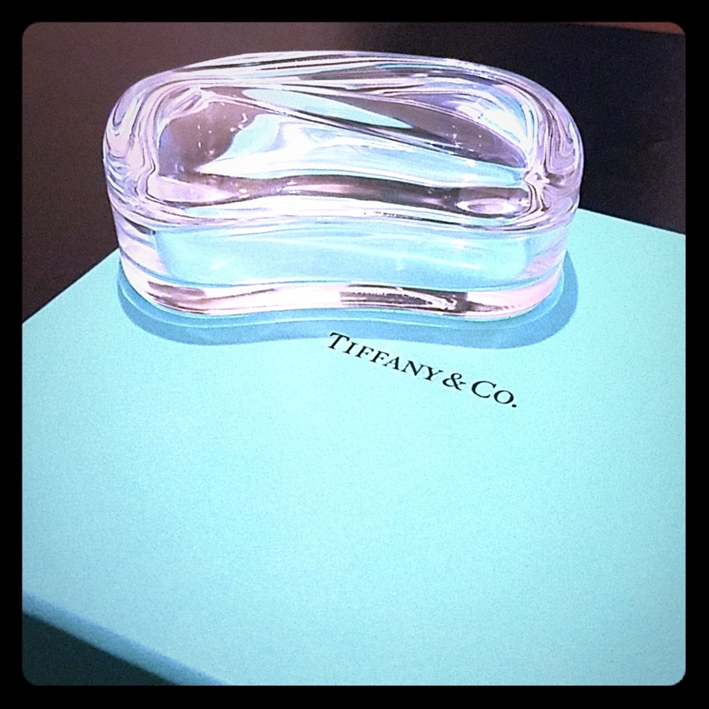 Elsa Peretti® Wave box. Full lead crystal. 4" long